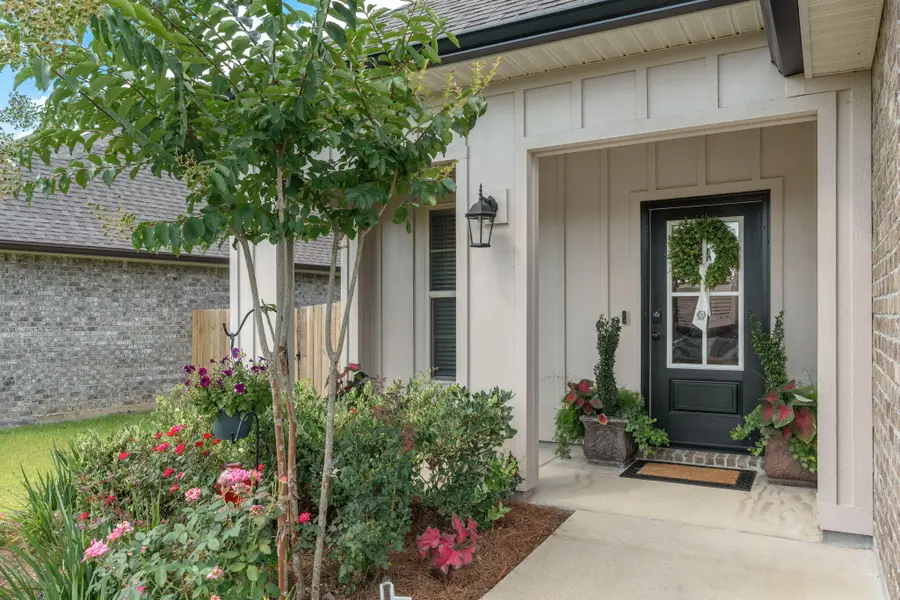 160 Hydrangea Boulevard, Freeport, FL 32439 - #3