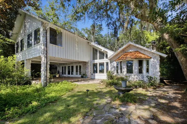 35 Warwick Drive, Shalimar, FL 32579