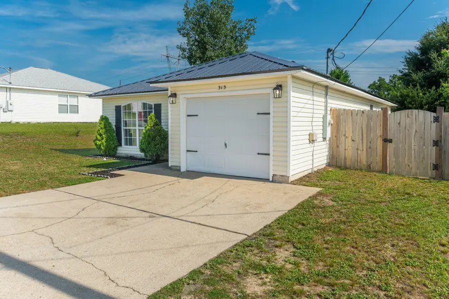 315 Apple Drive, Crestview, FL 32536 - #3