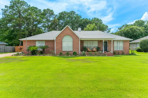 1931 Commodore Drive, Navarre, FL 32566