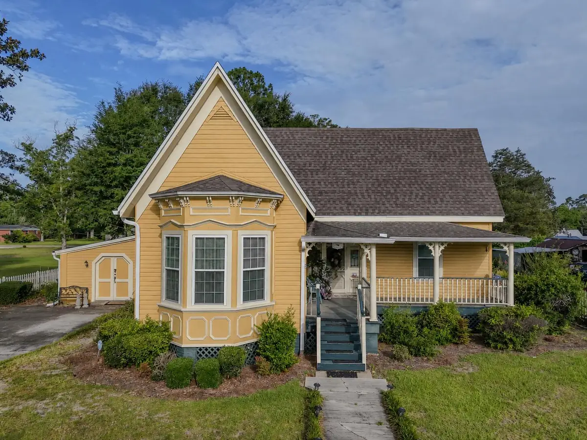768 3rd Street, Chipley, FL 32428 - #1