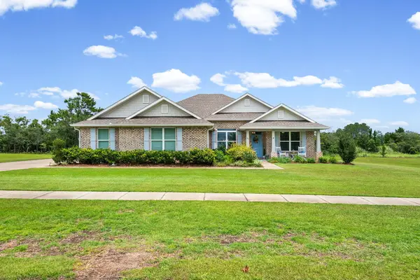 64 Hollow Log Lane, Freeport, FL 32439