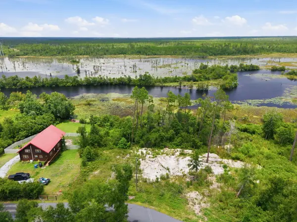 9802 Creek Bank Drive, Youngstown, FL 32466