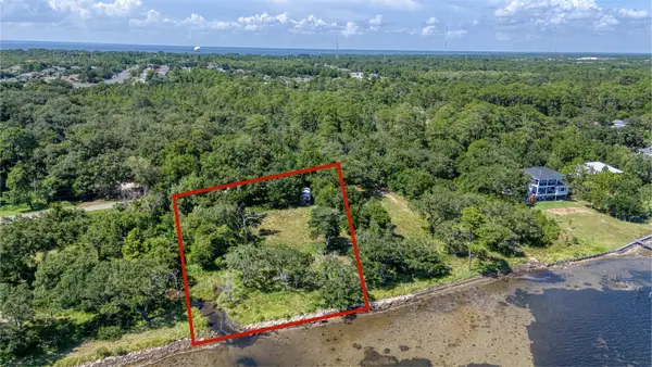 5161 Soundside Drive, Gulf Breeze, FL 32563