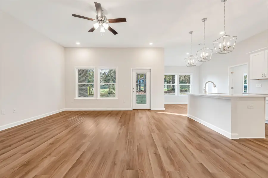 123 Fairway Drive, Crestview, FL 32536 - #3