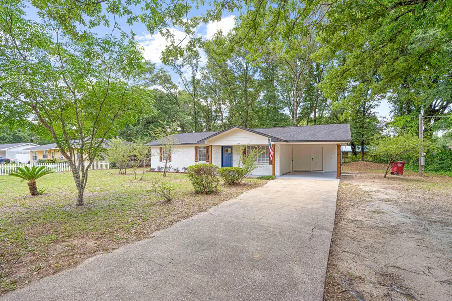 207 Oglesby Avenue, Crestview, FL 32536 - #2