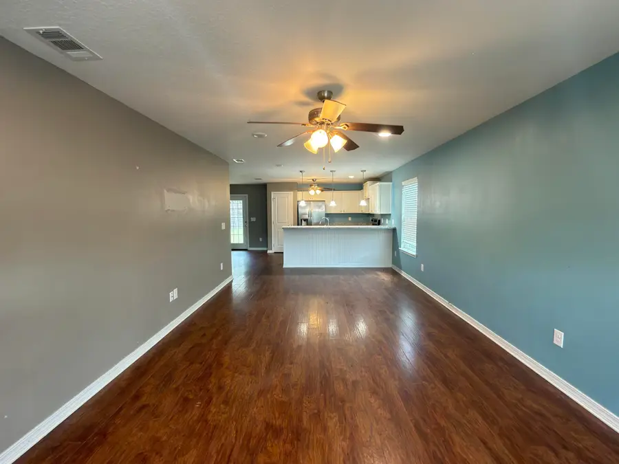 455 Eisenhower Drive, Crestview, FL 32539 - #2