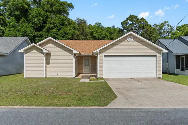 946 Emily Circle, Fort Walton Beach, FL 32547