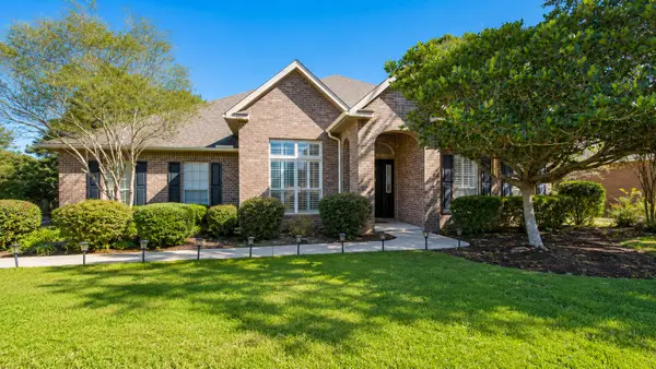 446 Mango Lane, Freeport, FL 32439
