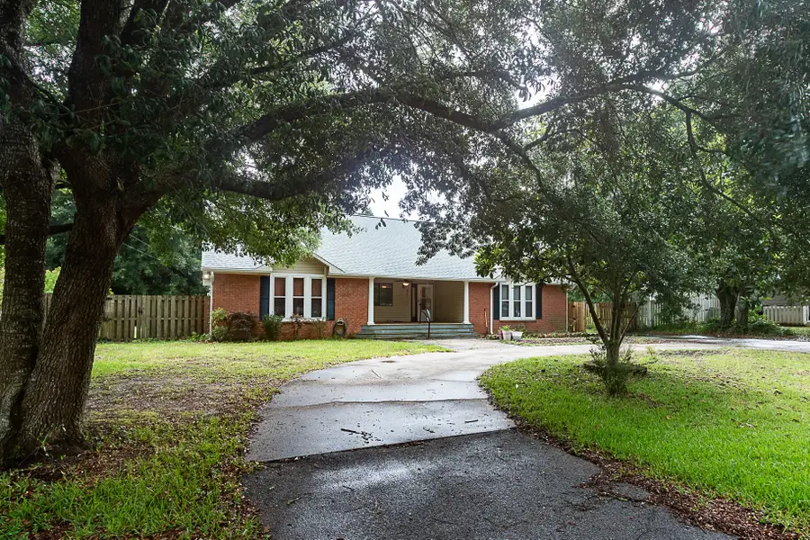 8371 Miranda Street, Navarre, FL 32566 - #2