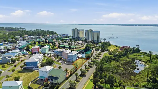 1041 Lighthouse Lagoon Court, Panama City Beach, FL 32407