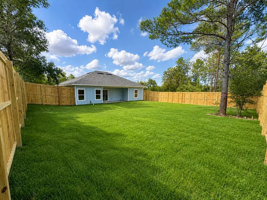 244 E Laurel Lane, Defuniak Springs, FL 32433 - #2