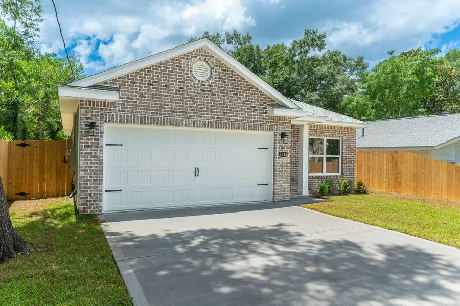 703A Brock Avenue, Crestview, FL 32539 - #3
