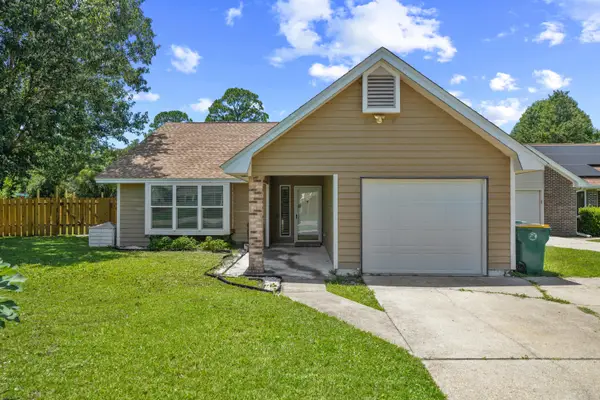 2200 Nancys Path, Fort Walton Beach, FL 32547