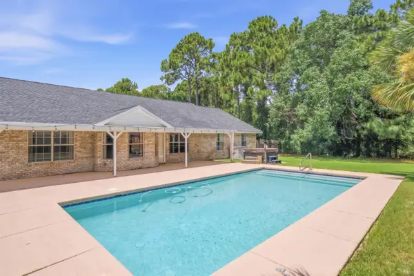 2016 Candlewood Drive, Navarre, FL 32566