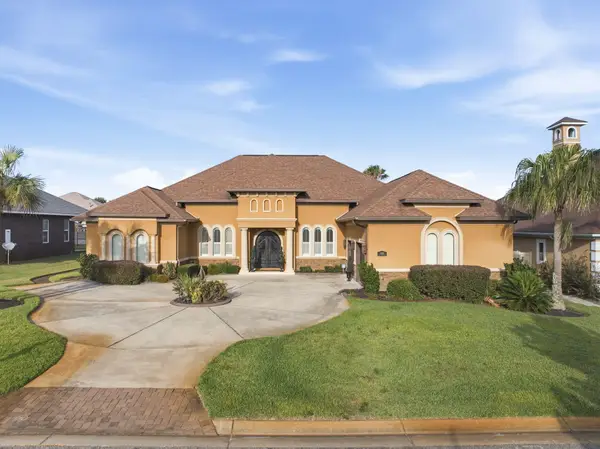 2008 Fontainebleau Court, Navarre, FL 32566