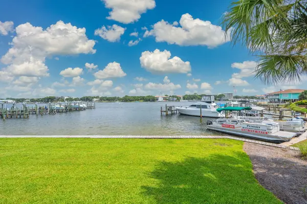 340 Bluefish Drive #108, Fort Walton Beach, FL 32548