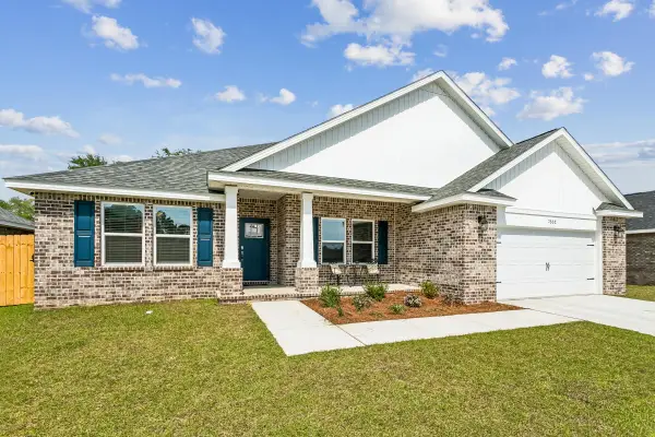 7511 Hatteras Drive, Navarre, FL 32566