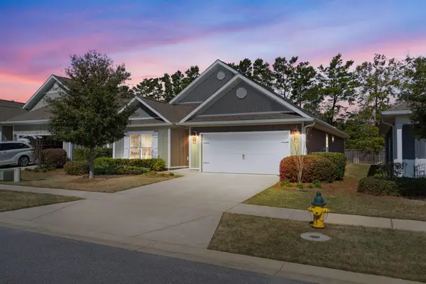 371 Lightning Bug Lane, Freeport, FL 32439