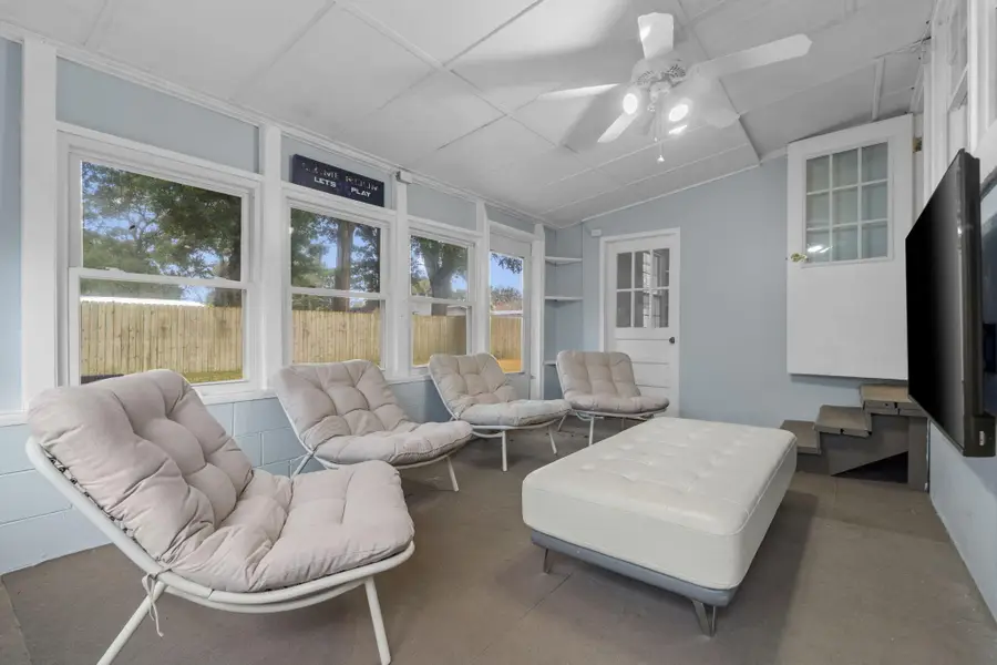 218 NW Katherine Place, Fort Walton Beach, FL 32548 - #3