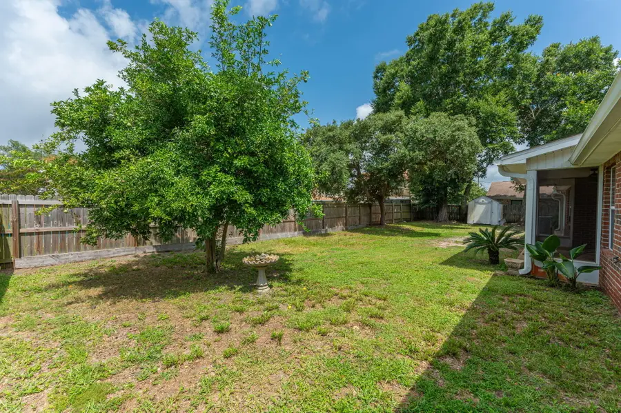 4 Windale Road, Mary Esther, FL 32569 - #2