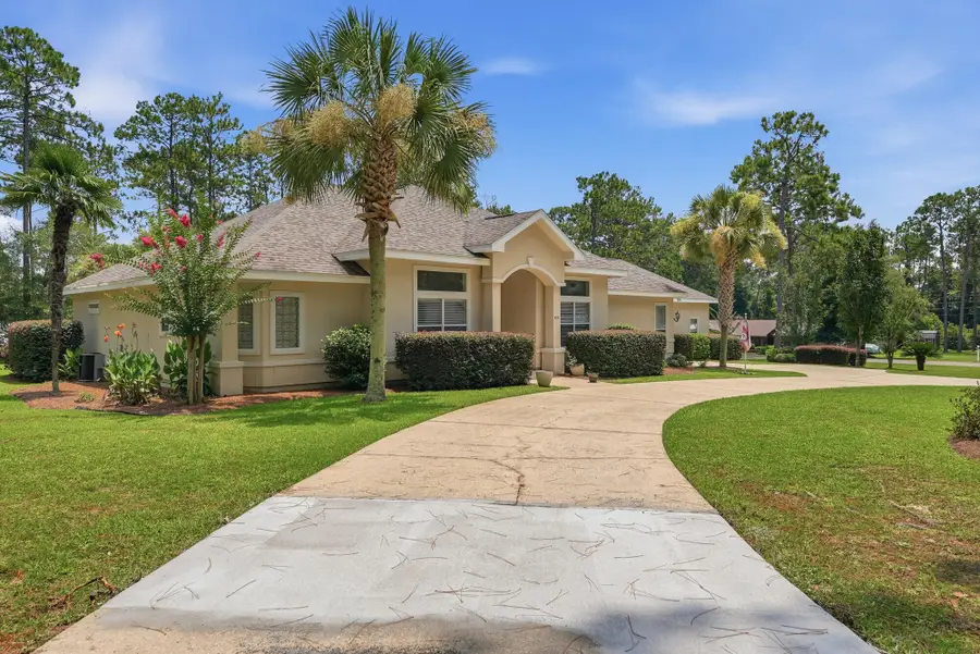 455 Lakeside Drive, Defuniak Springs, FL 32435 - #2