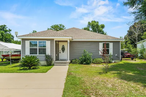 28 Rubens Lane, DeFuniak Springs, FL 32433