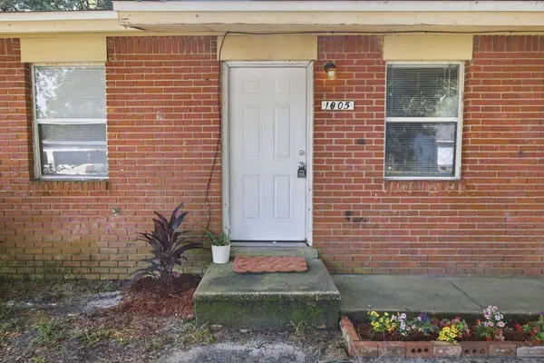 1005 Pinetree Road, Mary Esther, FL 32569