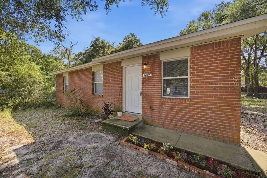 1005 Pinetree Road, Mary Esther, FL 32569 - #3
