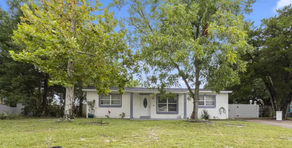 411 Shrewsbury Road, Mary Esther, FL 32569