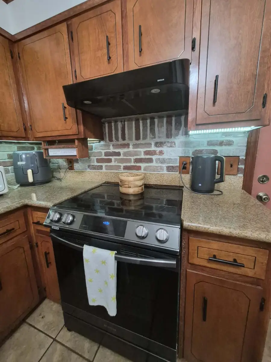 4148 Tonbridge Circle, Ferry Pass, FL 00N/A - #2