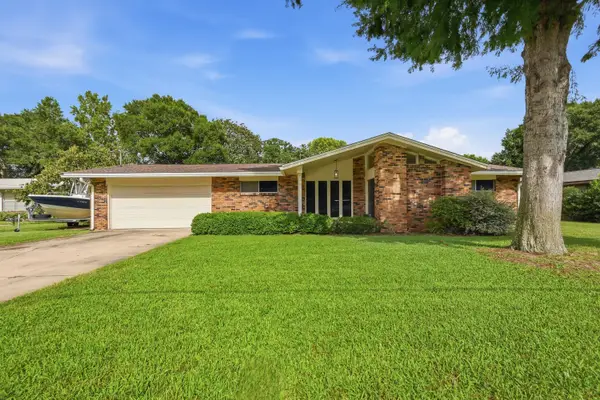 628 NE Powell Drive, Fort Walton Beach, FL 32547