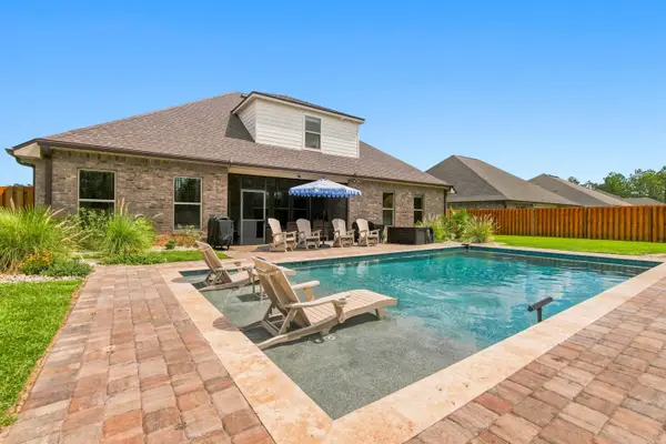 154 Campfire Cove, Freeport, FL 32439