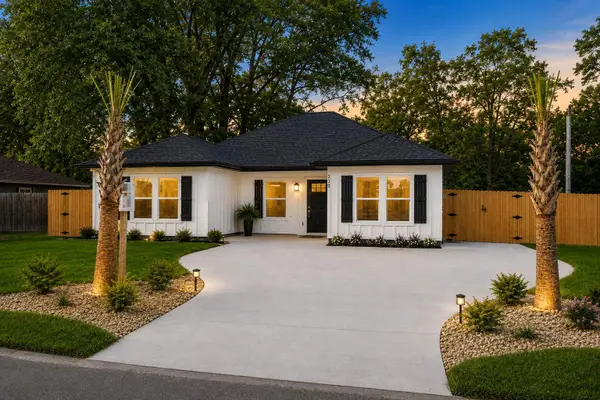 150 N Booker Street, Crestview, FL 32536