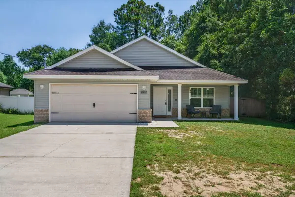 8307 Toledo Street, Navarre, FL 32566