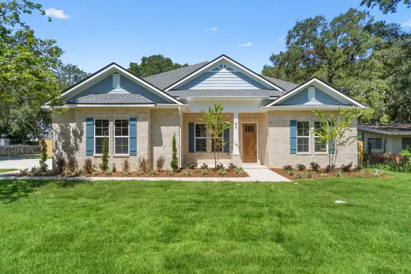 166 Grandview Avenue, Valparaiso, FL 32580