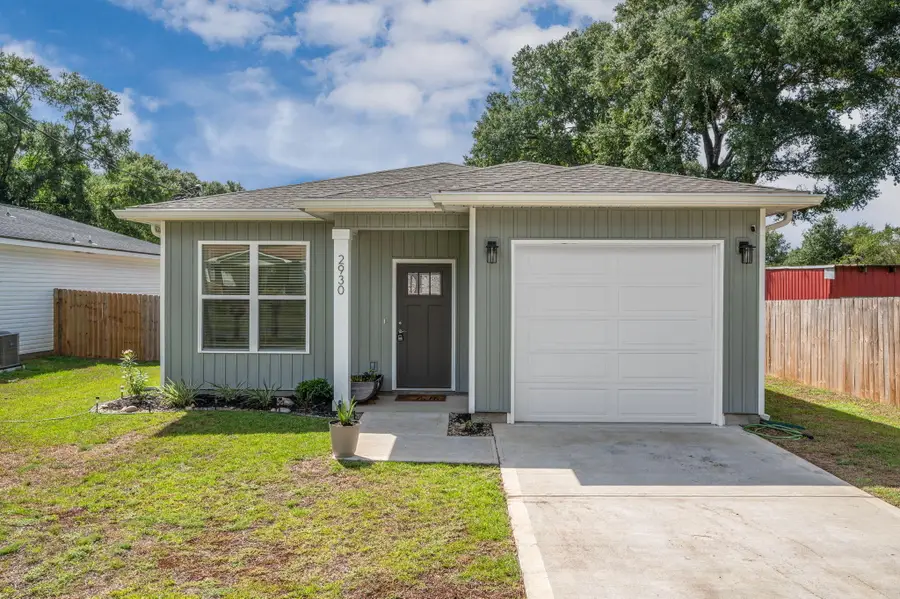 2930 Mccarty Avenue, Crestview, FL 32539 - #3