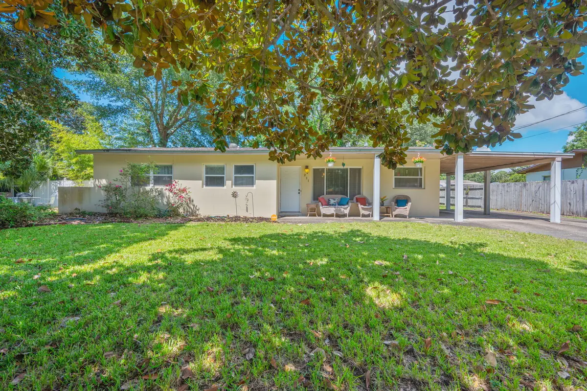 211 Anderson Drive, Mary Esther, FL 32569 - #1