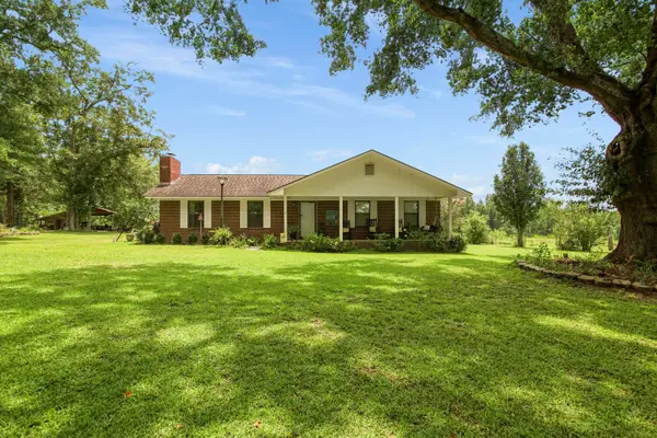 1446 Tara Cylebrico Road, Westville, FL 32464