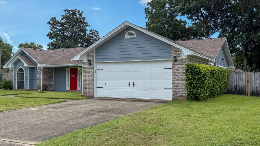 66 North Street, Mary Esther, FL 32569 - #2