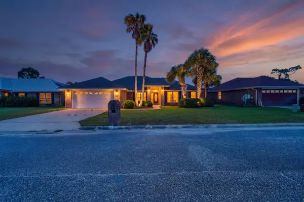 2487 Heritage Circle, Navarre, FL 32566