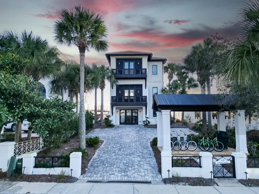 316 Beachside Drive, Laguna Beach, FL 32413 - #2