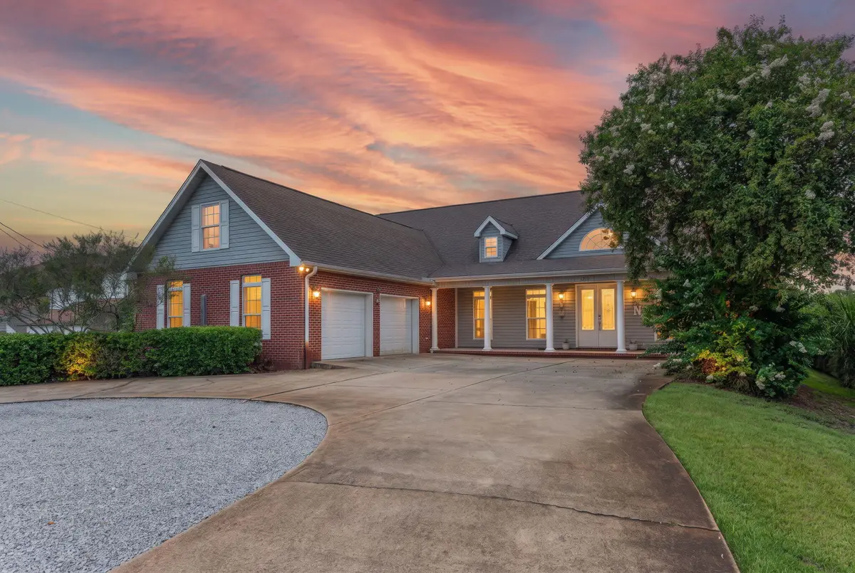 553 Cove Drive, Fort Walton Beach, FL 32547 - #1