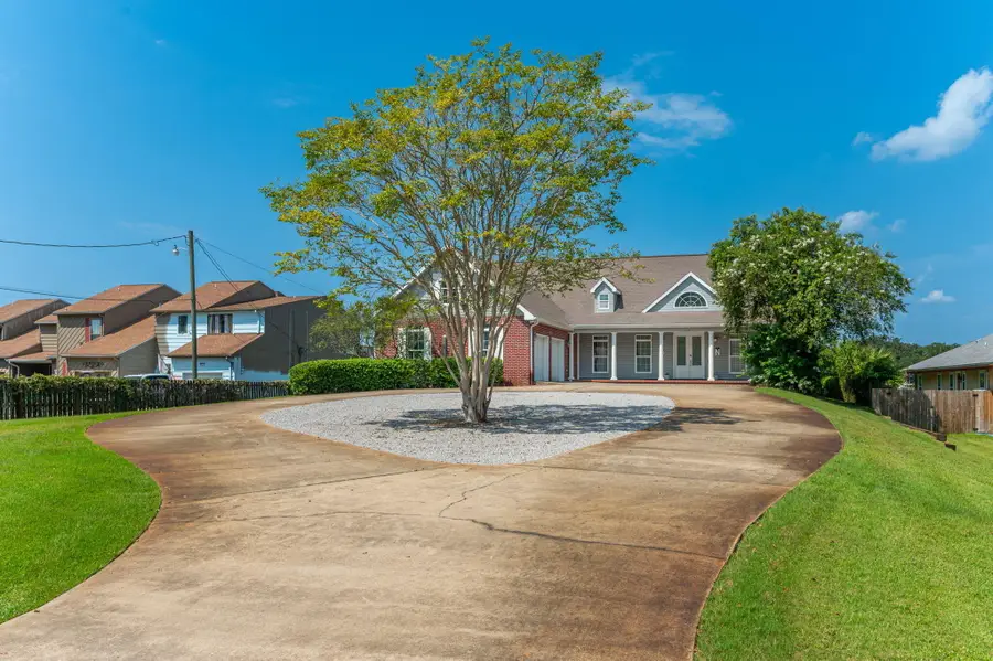 553 Cove Drive, Fort Walton Beach, FL 32547 - #3
