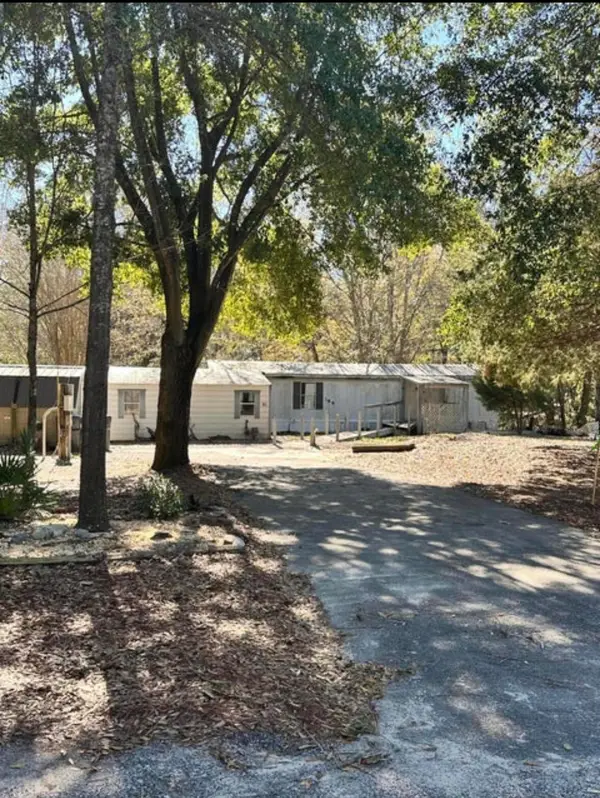 186 Stillwater Road, Freeport, FL 32439