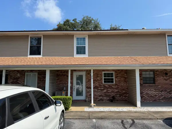 225 Carmel Drive #26, Fort Walton Beach, FL 32547