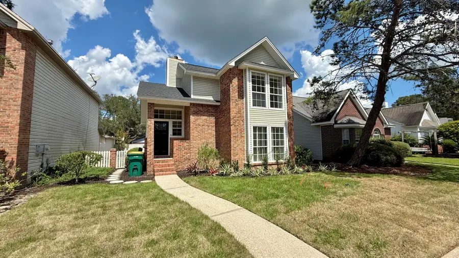 215 Parkwood Circle, Niceville, FL 32578 - #3