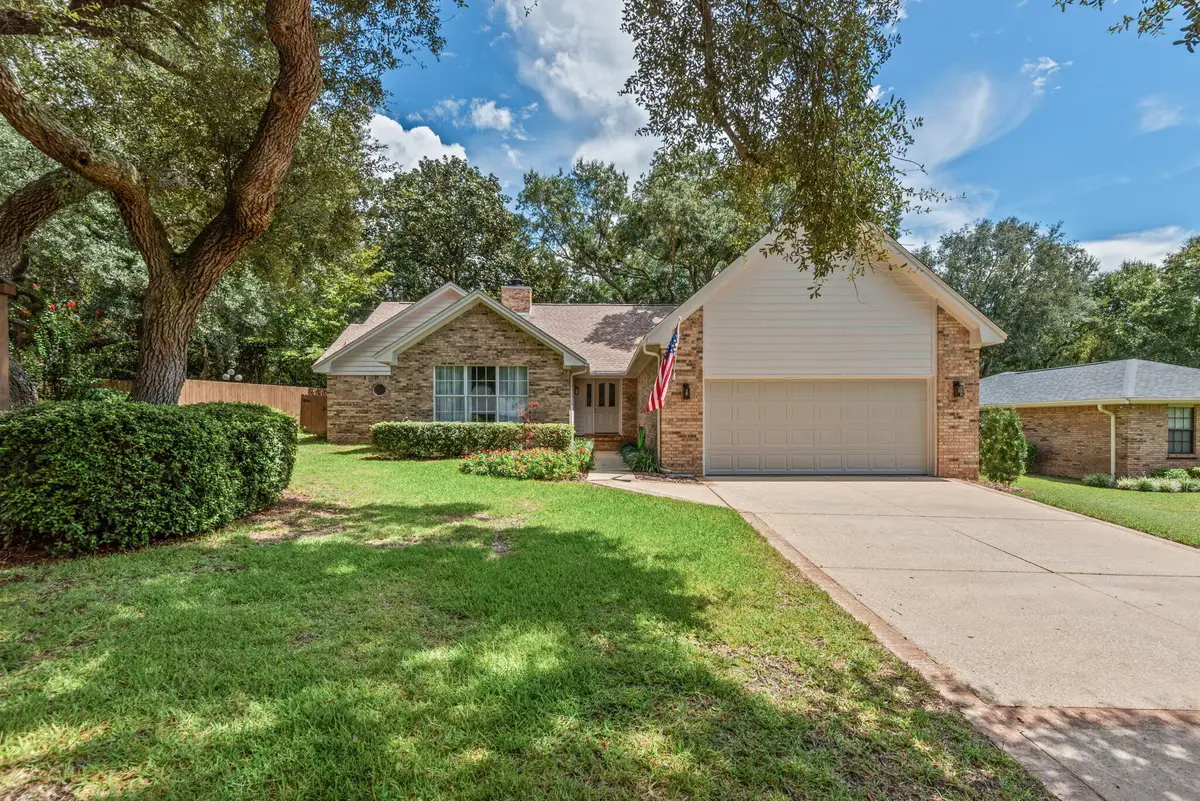 149 N Bermuda Circle, Niceville, FL 32578 - #1