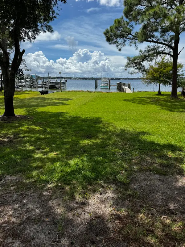 113 Clifford Drive #113, Shalimar, FL 32579