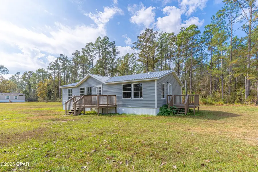 615 Sesame Street, Wewahitchka, FL 32465 - #2